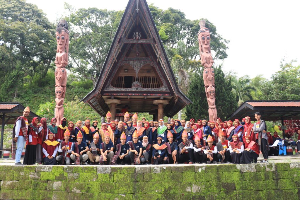 Menapaki Jejak Budaya di Huta Siallagan